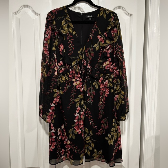Kensie Dresses & Skirts - Kensie Floral and Ruffle Dress